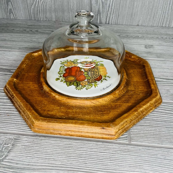 Vintage Goodwood teak / ceramic cheese & cracker tray with glass dome cloche - Picture 10 of 11